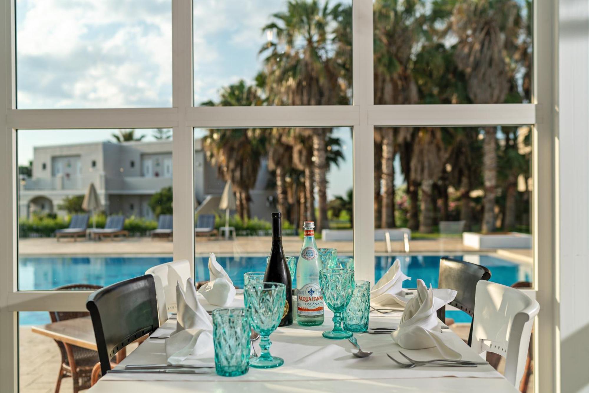Delfina Tropic Beach Paralia Kourna Exterior photo