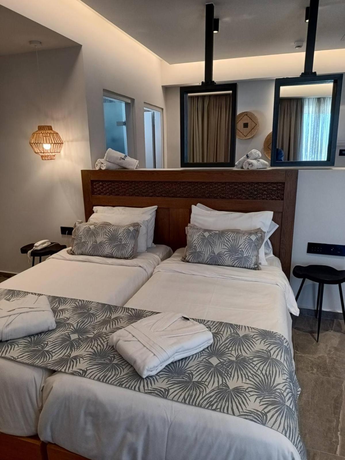 Delfina Tropic Beach Paralia Kourna Exterior photo