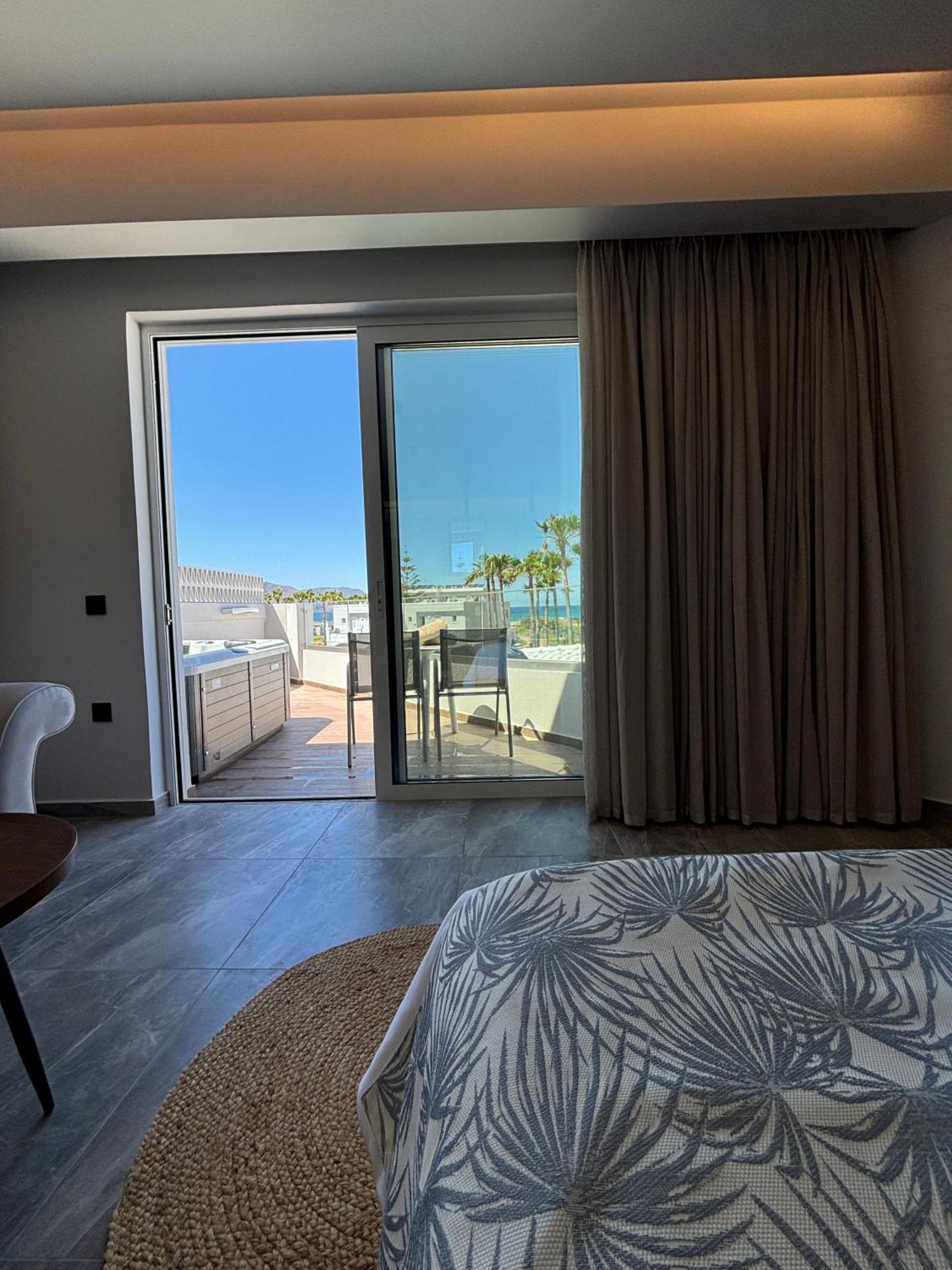 Delfina Tropic Beach Paralia Kourna Exterior photo